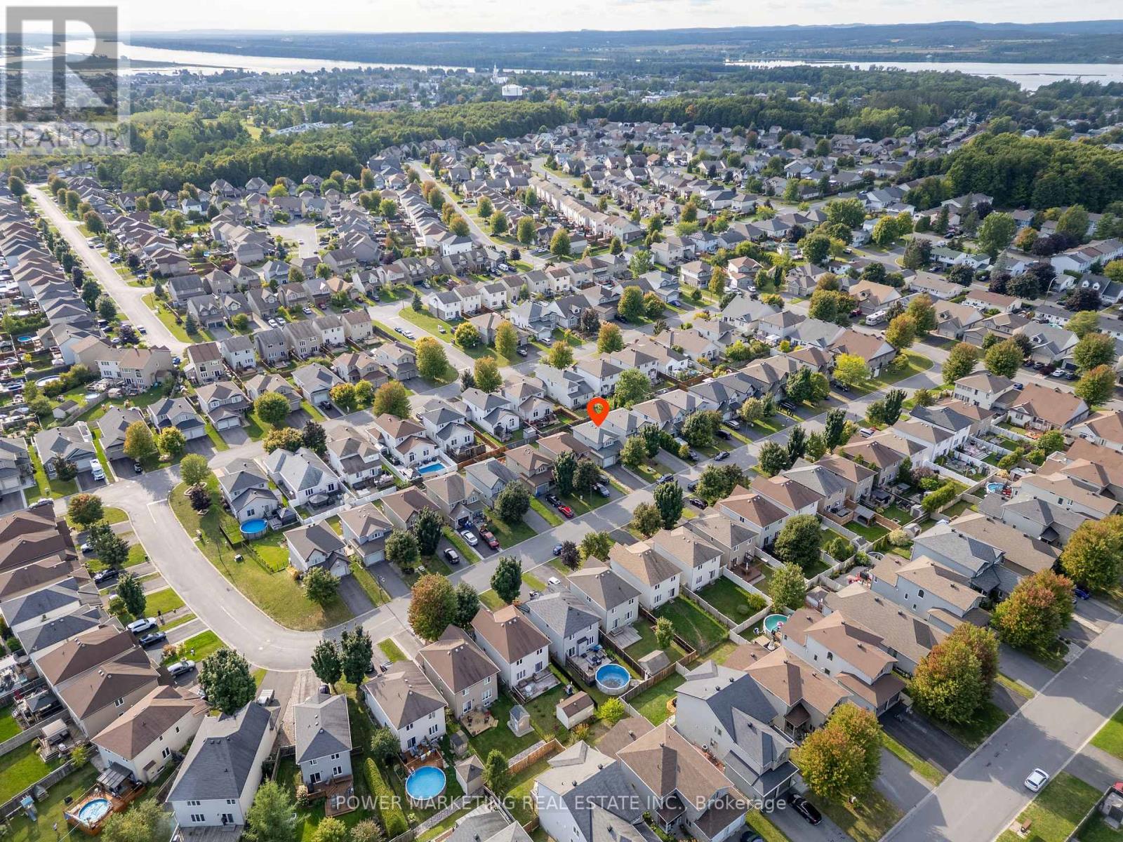 270 Mica Crescent, Clarence-Rockland, Ontario  K4K 0E2 - Photo 34 - X12754734