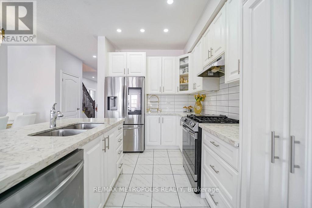 22 Haskins Crescent, Georgina (Keswick South), Ontario  L4P 0H4 - Photo 20 - N12753896