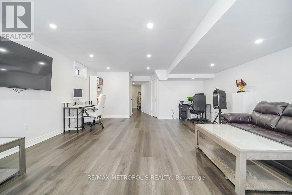 22 Haskins Crescent, Georgina (Keswick South), Ontario  L4P 0H4 - Photo 44 - N12753896