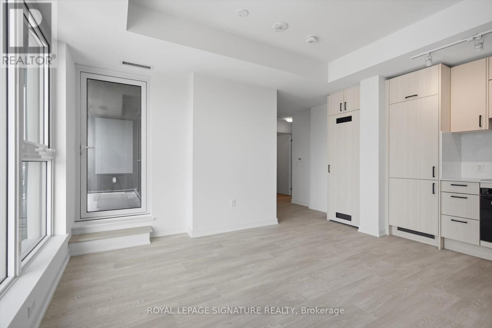 904 - 1 Quarrington Lane, Toronto (Banbury-Don Mills), Ontario  M3C 0S4 - Photo 8 - C12754026