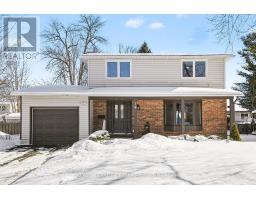 19 CHANONHOUSE DRIVE, Ottawa, Ontario