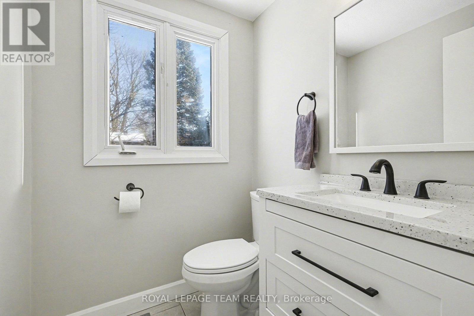 19 Chanonhouse Drive, Ottawa, Ontario  K0A 2Z0 - Photo 11 - X12754816