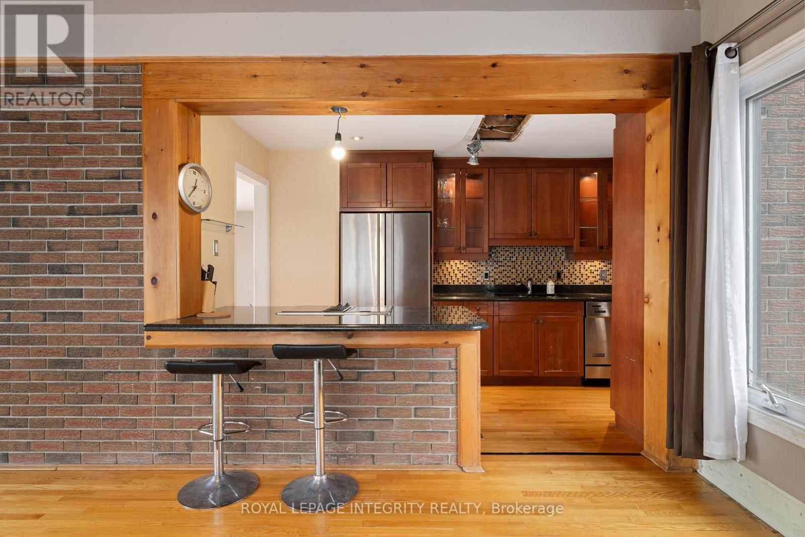 2061 Prince Of Wales Drive, Ottawa, Ontario  K2E 7A4 - Photo 7 - X12754800