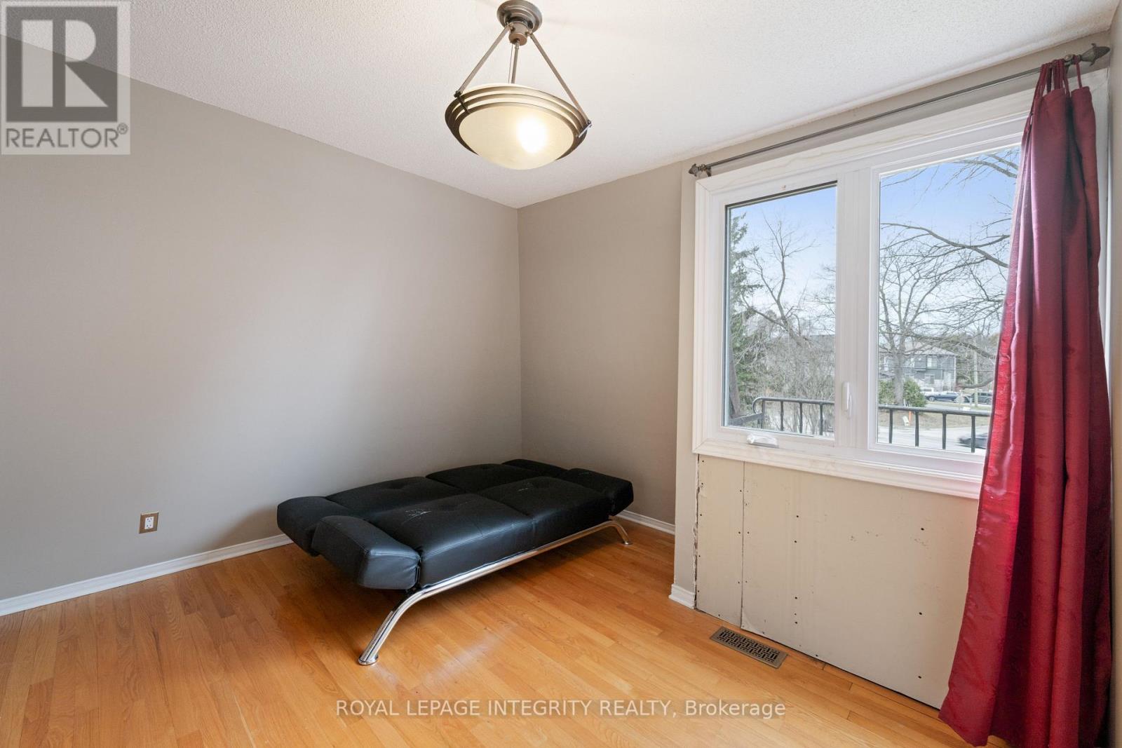 2061 Prince Of Wales Drive, Ottawa, Ontario  K2E 7A4 - Photo 14 - X12754800