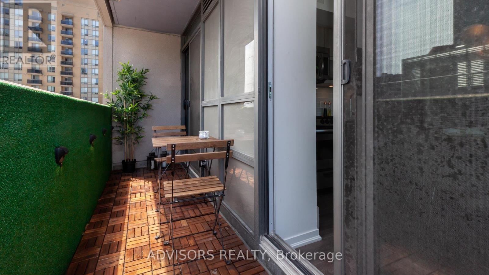 1035 - 68 Abell Street, Toronto (Little Portugal), Ontario  M6J 0B1 - Photo 21 - C12754912