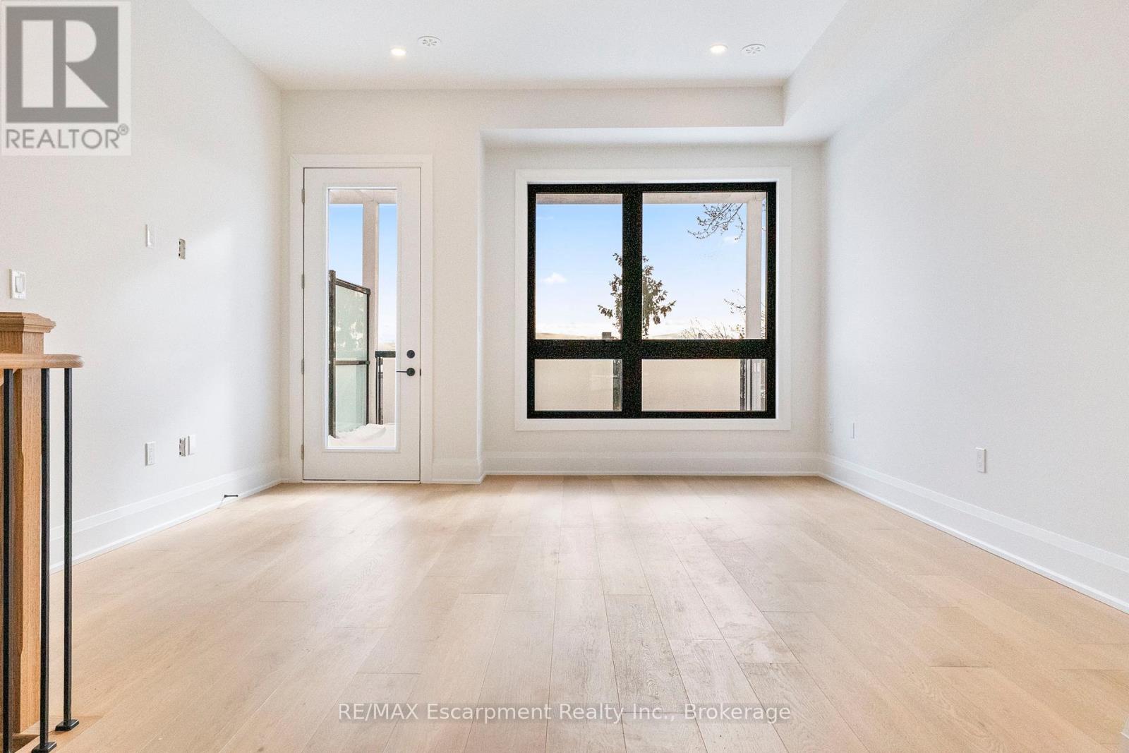 6 - 138 East Street, Oakville (Br Bronte), Ontario  L6L 0H9 - Photo 13 - W12754328