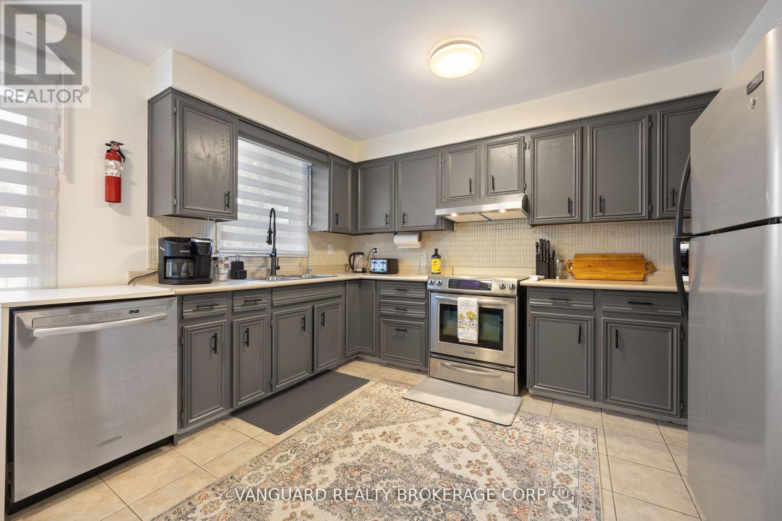 Main - 73 Centre Avenue, Toronto, Ontario  M2M 2L5 - Photo 8 - C12754950