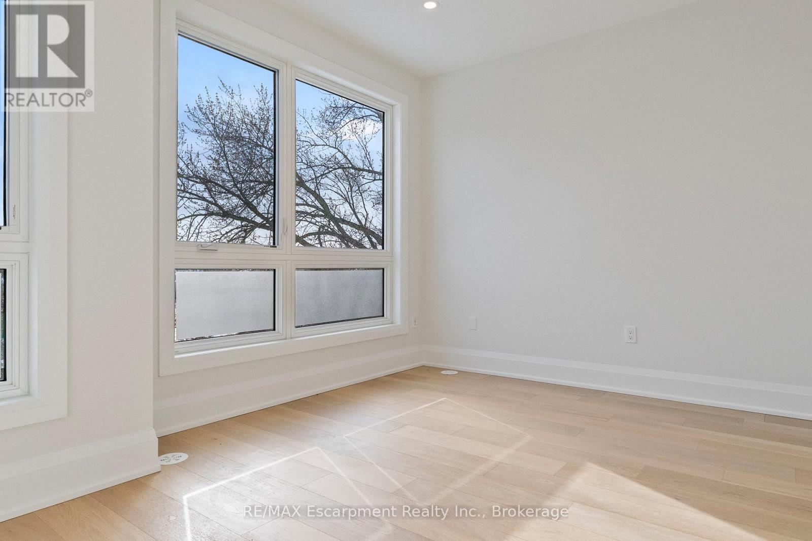 6 - 138 East Street, Oakville (Br Bronte), Ontario  L6L 0H9 - Photo 32 - W12754328