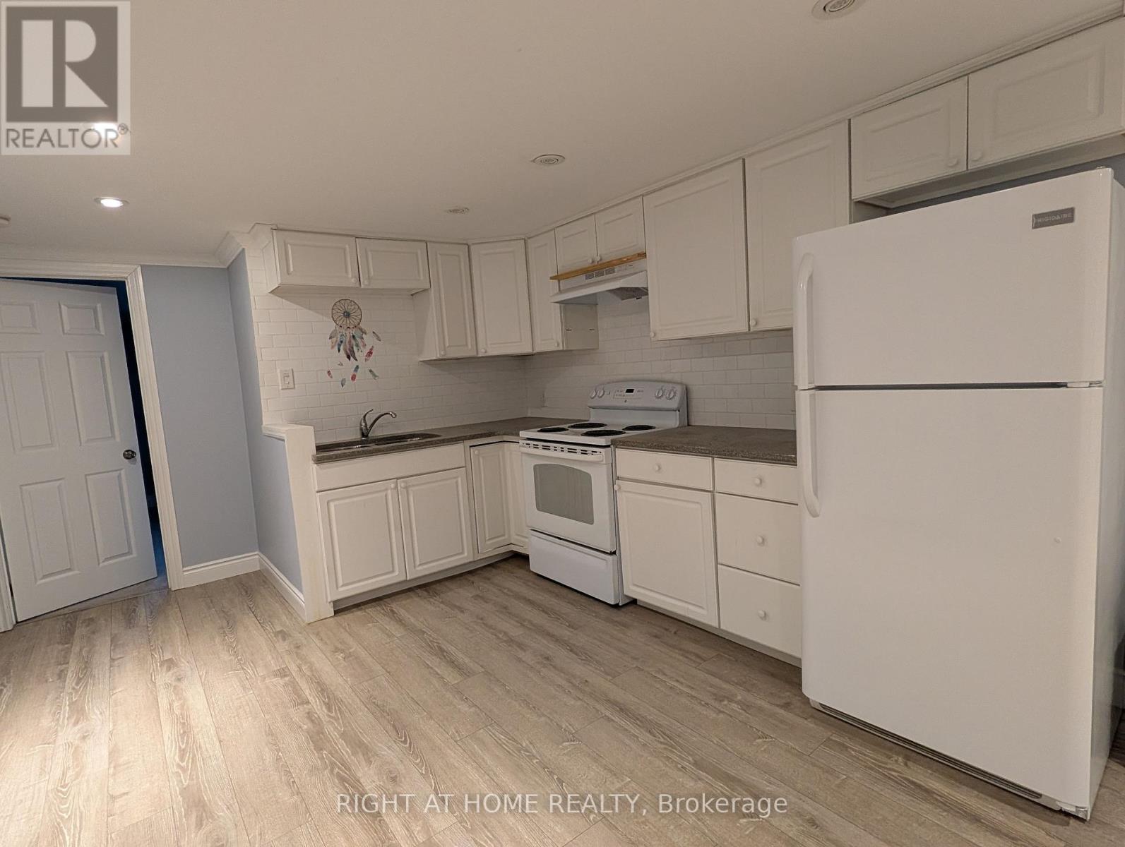 9 Hiley Avenue, Ajax (Central West), Ontario  L1S 6H3 - Photo 20 - E12754822