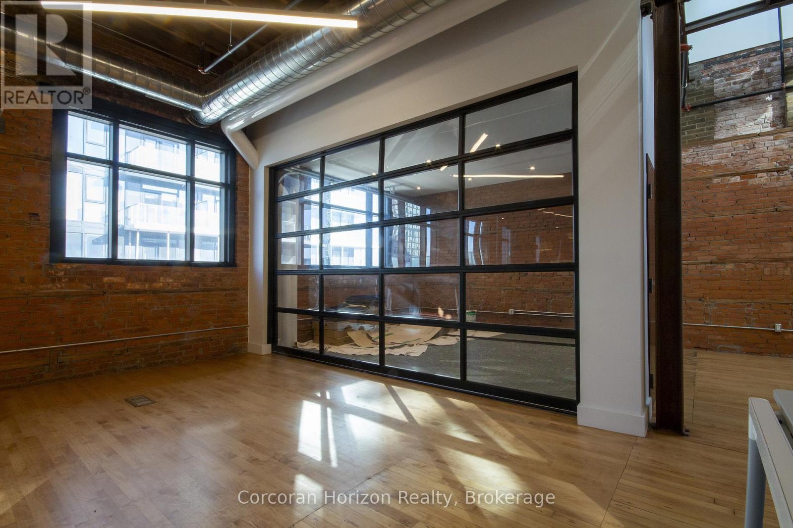 400 - 59 King Street E, Hamilton (Beasley), Ontario  L8N 1A5 - Photo 10 - X12755180