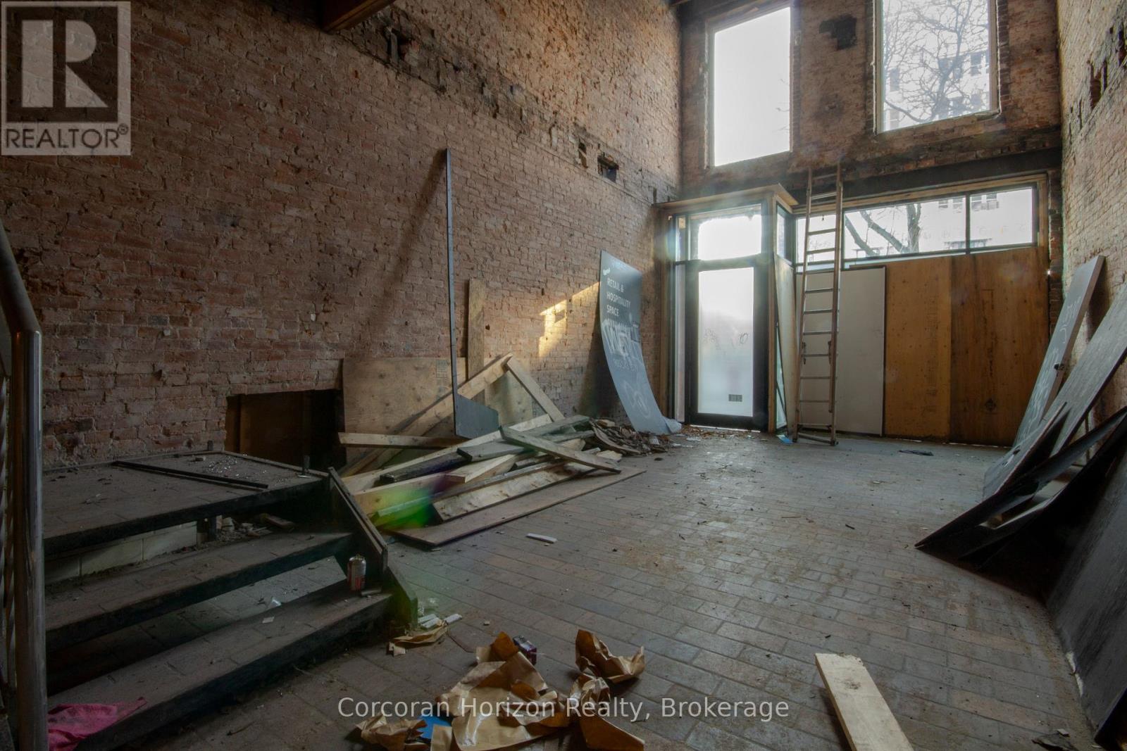 Main - 79 King Street E, Hamilton (Beasley), Ontario  L8N 1A5 - Photo 7 - X12755178