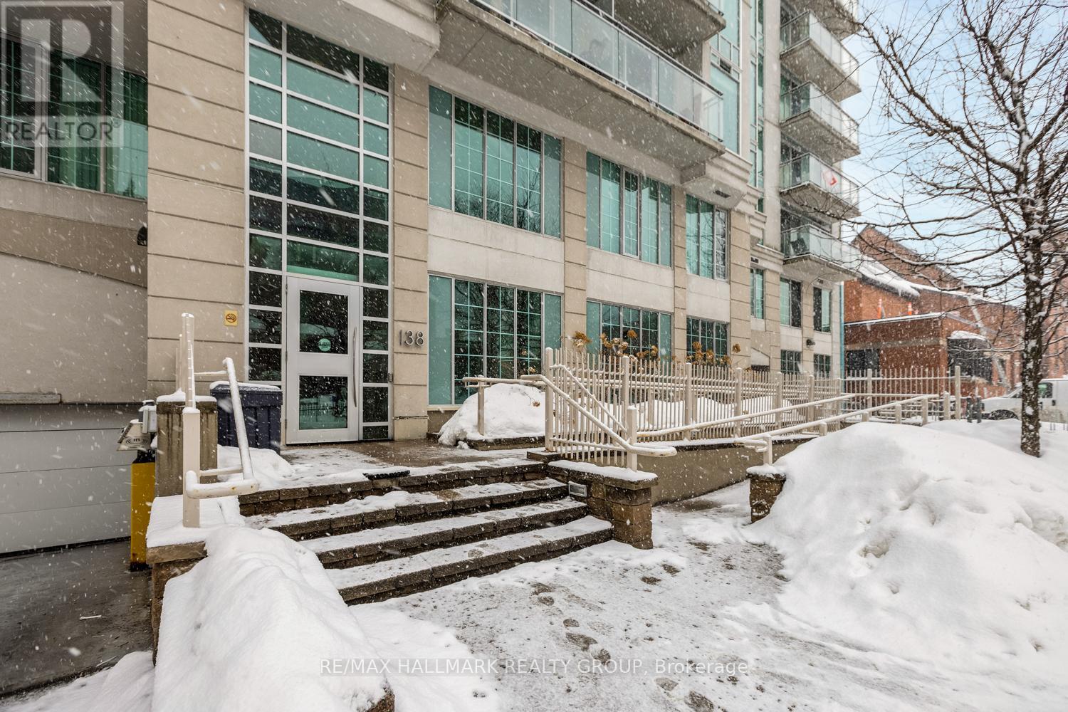 502 - 138 Somerset Street W, Ottawa, Ontario  K2P 0A3 - Photo 2 - X12754944