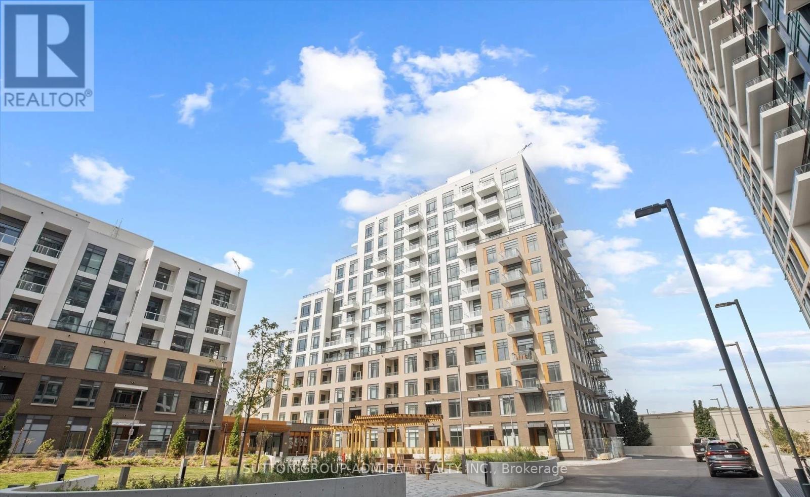 307 - 8 BEVERLEY GLEN BOULEVARD, Vaughan, Ontario