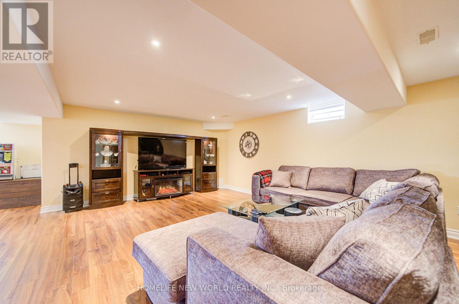 131 Ner Israel Drive, Vaughan (Patterson), Ontario  L4J 9L1 - Photo 45 - N12754332