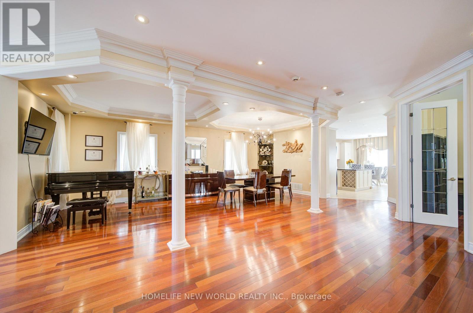 131 Ner Israel Drive, Vaughan (Patterson), Ontario  L4J 9L1 - Photo 16 - N12754332