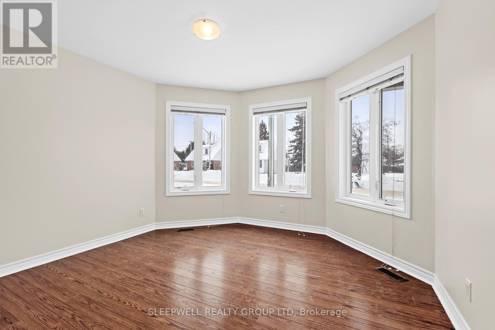 94 Fourth Avenue, Arnprior, Ontario  K7S 0G1 - Photo 11 - X12754992