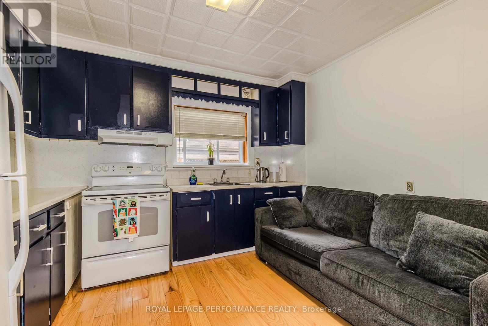 98 Boyce Avenue, Ottawa, Ontario  K2B 6J2 - Photo 13 - X12755004