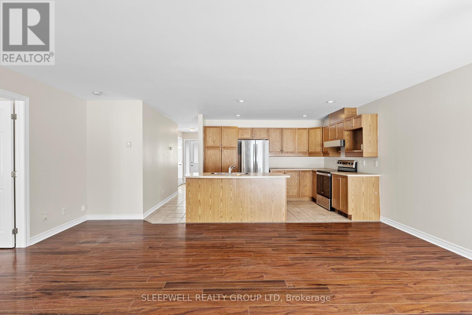 94 Fourth Avenue, Arnprior, Ontario  K7S 0G1 - Photo 6 - X12754992