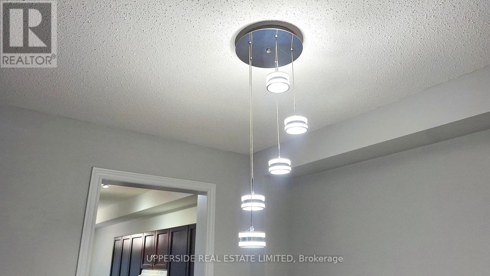 125 Walter Sinclair Court, Richmond Hill, Ontario  L4E 0X4 - Photo 9 - N12475872