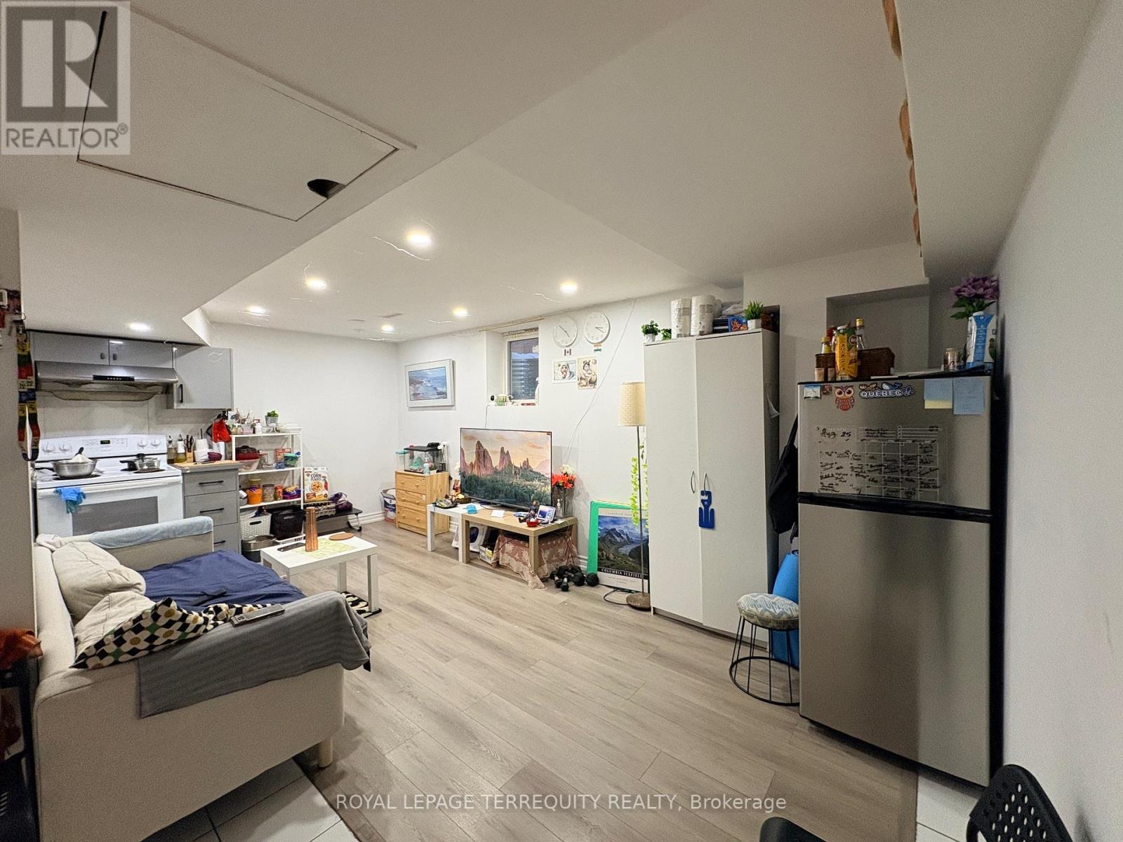 Bsmt - 161 Ponymeadow Terrace, Toronto (Highland Creek), Ontario  M1C 4K7 - Photo 7 - E12755080