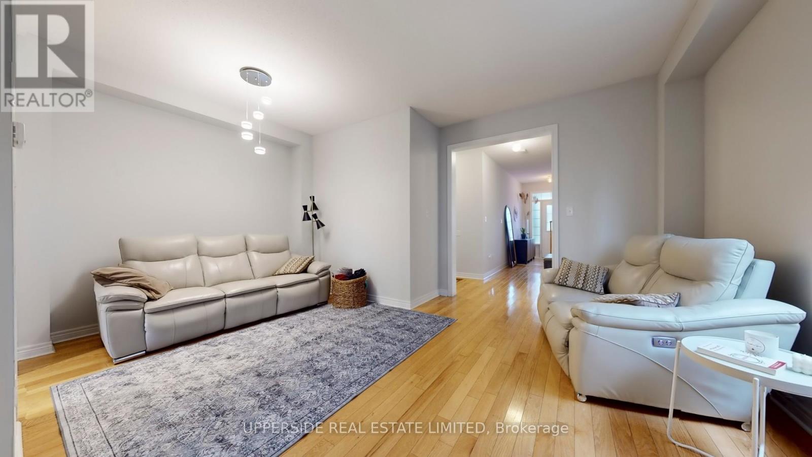 125 Walter Sinclair Court, Richmond Hill, Ontario  L4E 0X4 - Photo 6 - N12475872