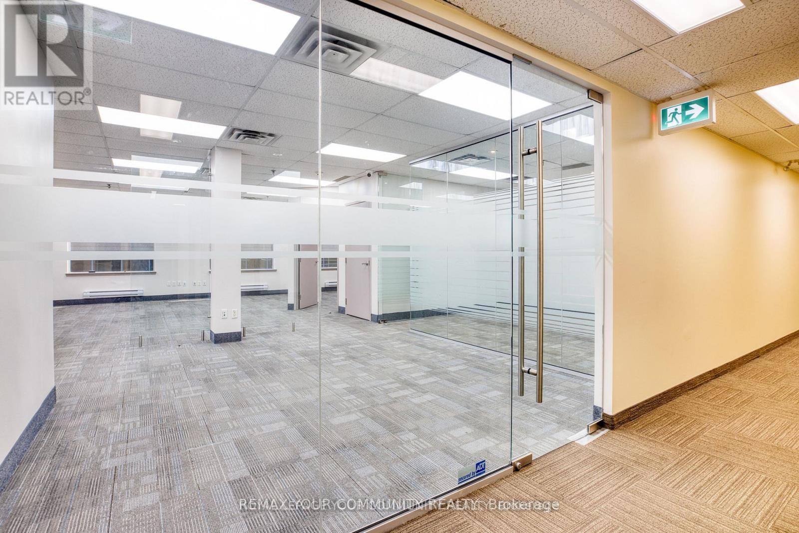 305 - 2750 14th Avenue, Markham, Ontario  L3R 0B6 - Photo 4 - N12752406