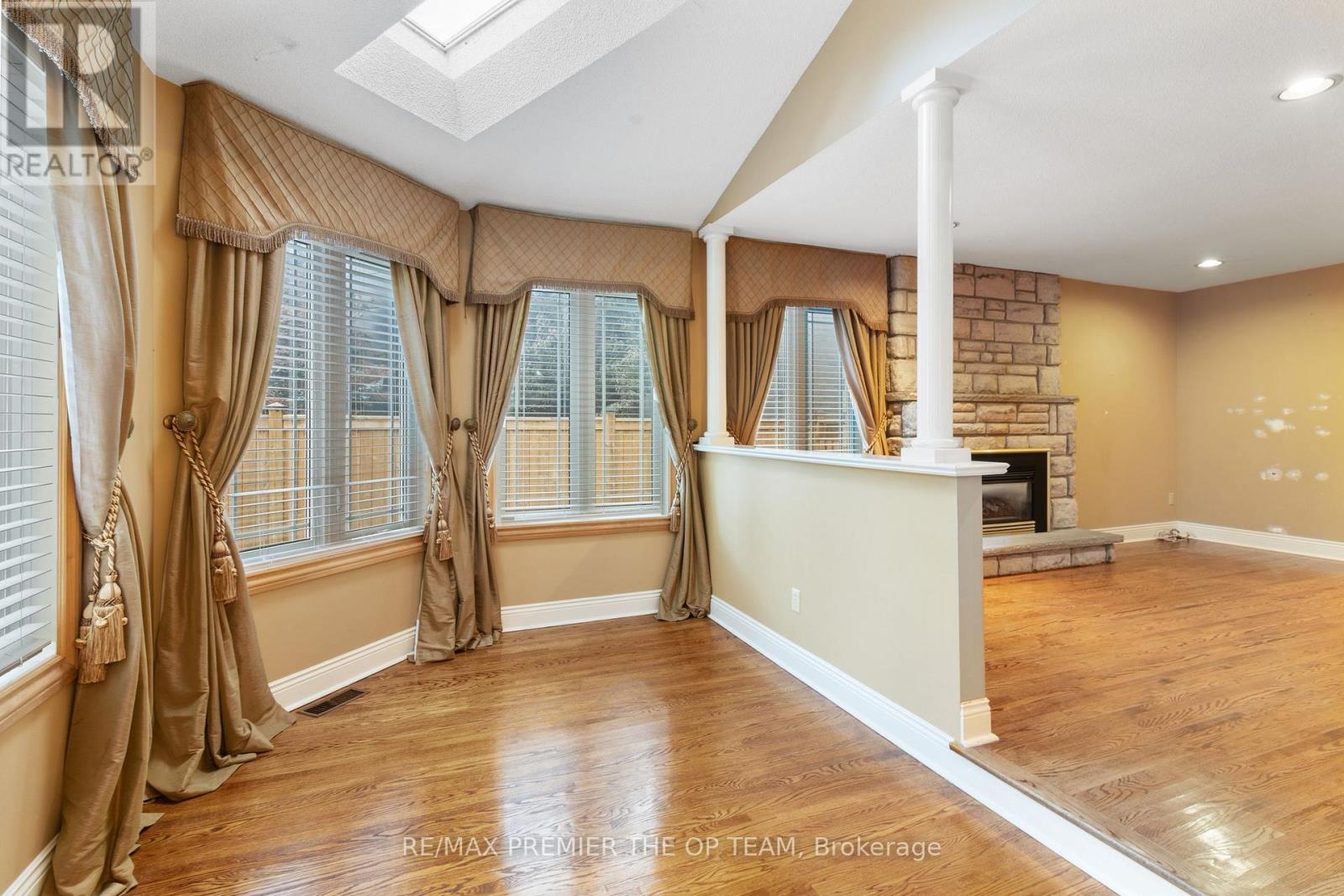 154 Flushing Avenue, Vaughan (East Woodbridge), Ontario  L4L 8H7 - Photo 15 - N12754466