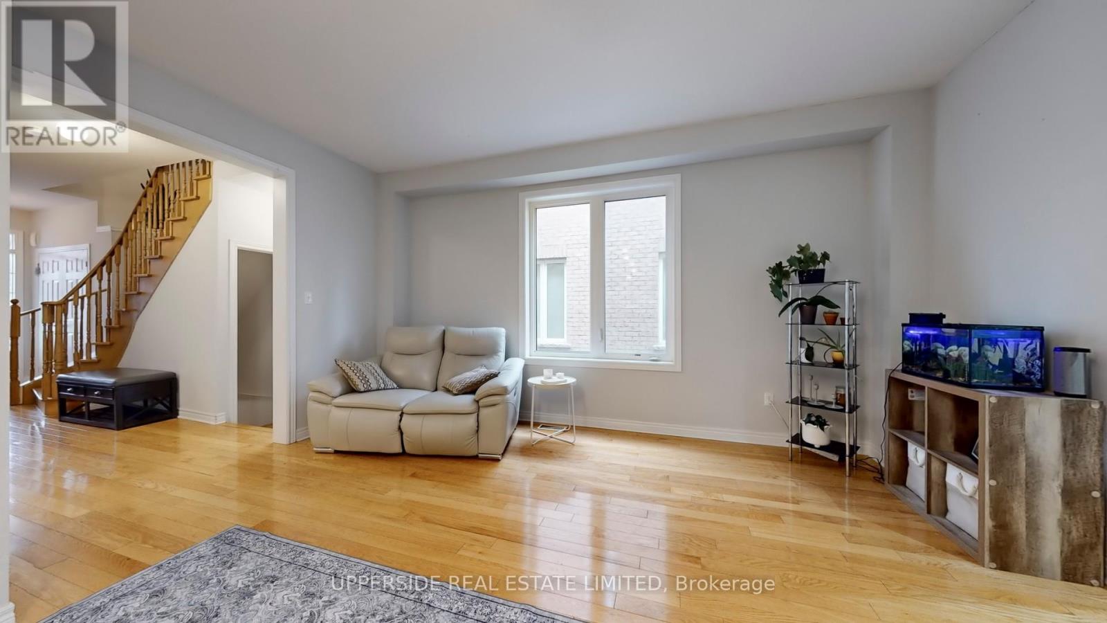 125 Walter Sinclair Court, Richmond Hill, Ontario  L4E 0X4 - Photo 8 - N12475872