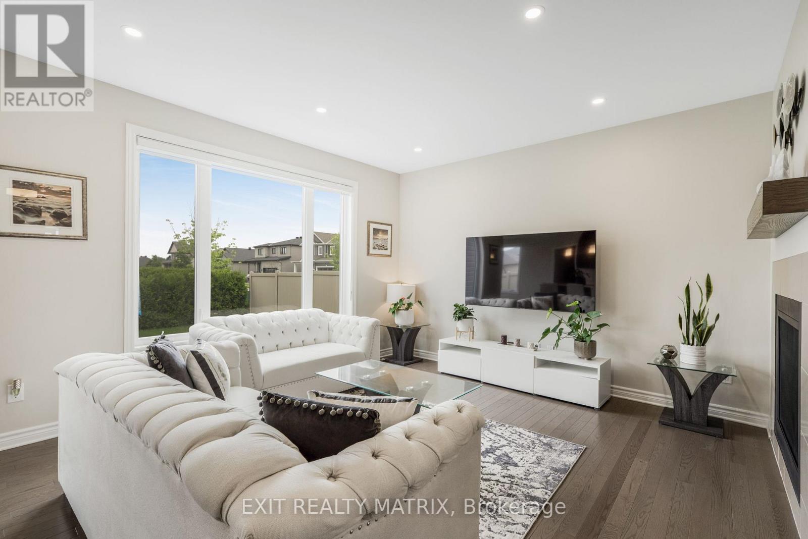 700 Namur Street, Russell, Ontario  K0A 1W0 - Photo 9 - X12755144