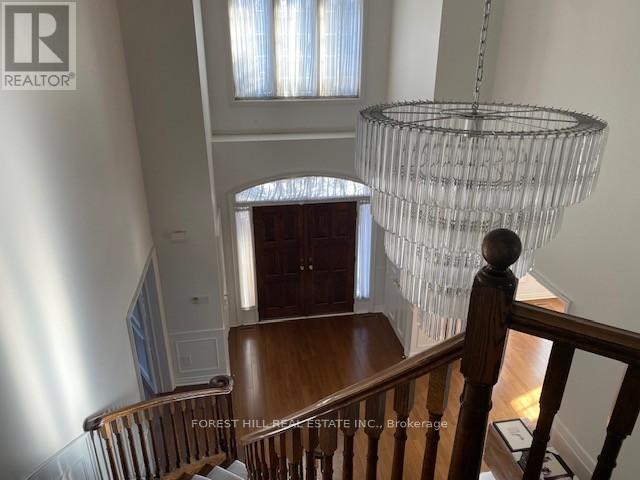 17 Dunloe Road, Richmond Hill, Ontario  L4B 2H6 - Photo 7 - N12754896