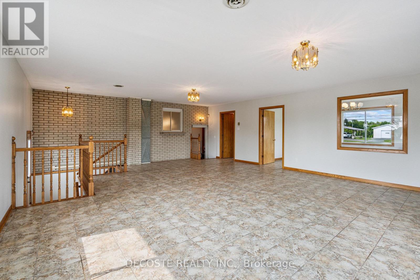 20397 Park Crescent, South Glengarry, Ontario  K0C 1L0 - Photo 12 - X12703132