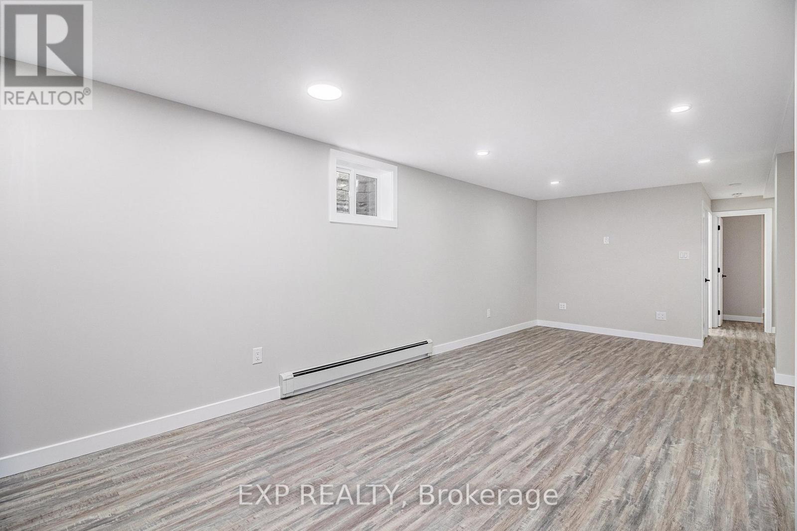 B - 1513 Queenswood Crescent, Ottawa, Ontario  K1E 1L3 - Photo 7 - X12755236