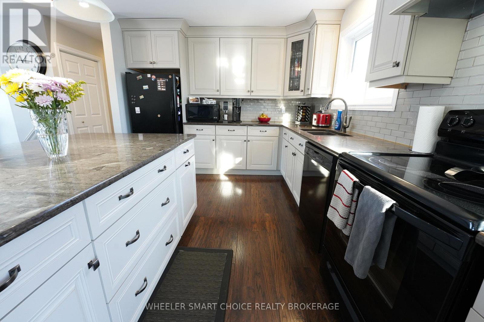 17438 County Rd 18 Road E, South Stormont, Ontario  K0C 2A0 - Photo 10 - X12754354