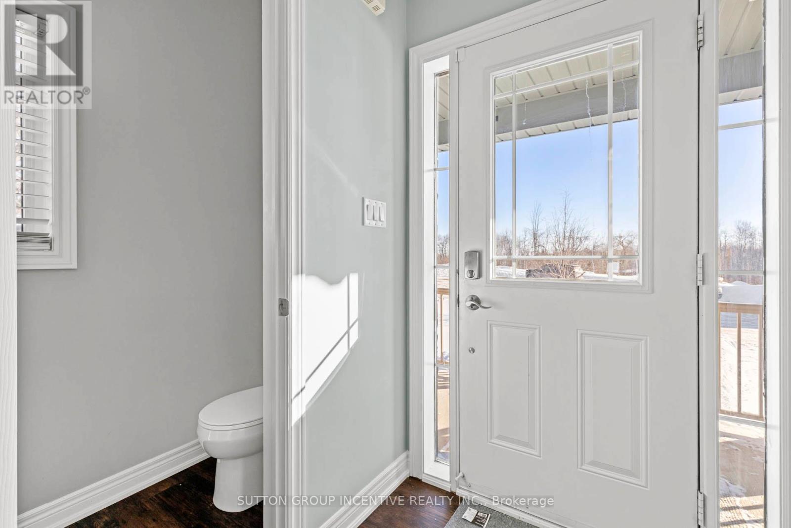 1252 Bardeau Street, Innisfil (Lefroy), Ontario  L0L 1W0 - Photo 6 - N12754780