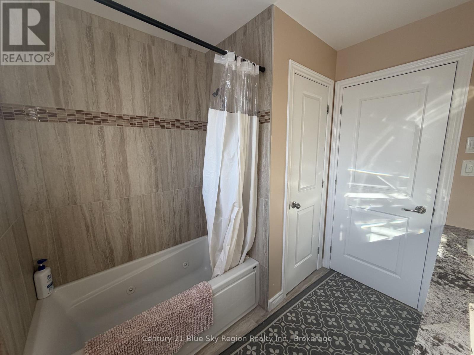 253 Kingsway Avenue, North Bay, Ontario  P1B 7V5 - Photo 12 - X12735058