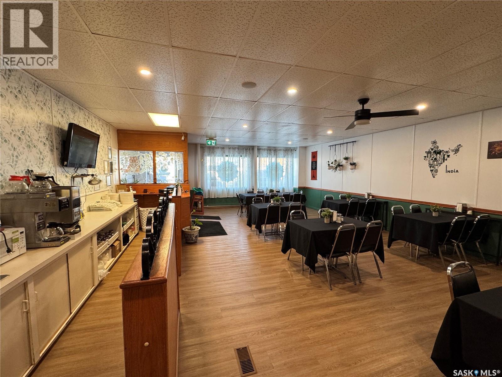 722 / 724 Desmond Street, Grenfell, Saskatchewan  S0G 2B0 - Photo 2 - SK027916