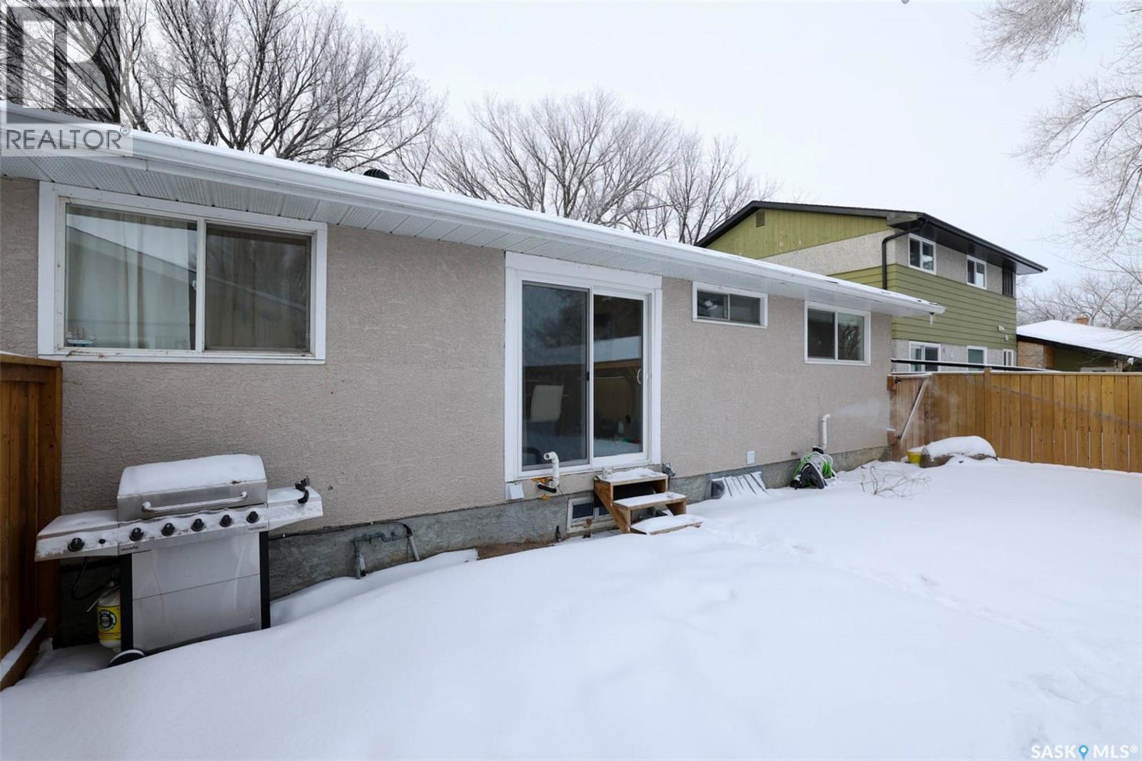 1445 Shannon Road, Regina, Saskatchewan  S4S 5L4 - Photo 35 - SK027894