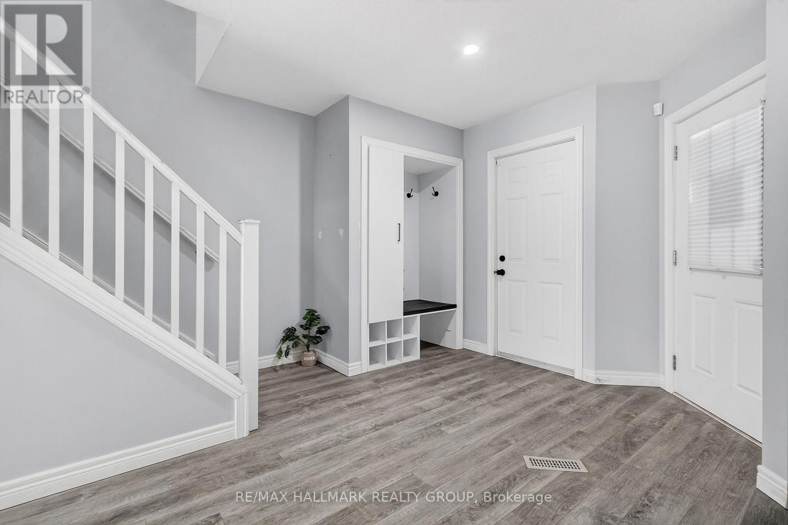 256 Mcmahen Street, London East, Ontario  N5Y 0A2 - Photo 5 - X12755408