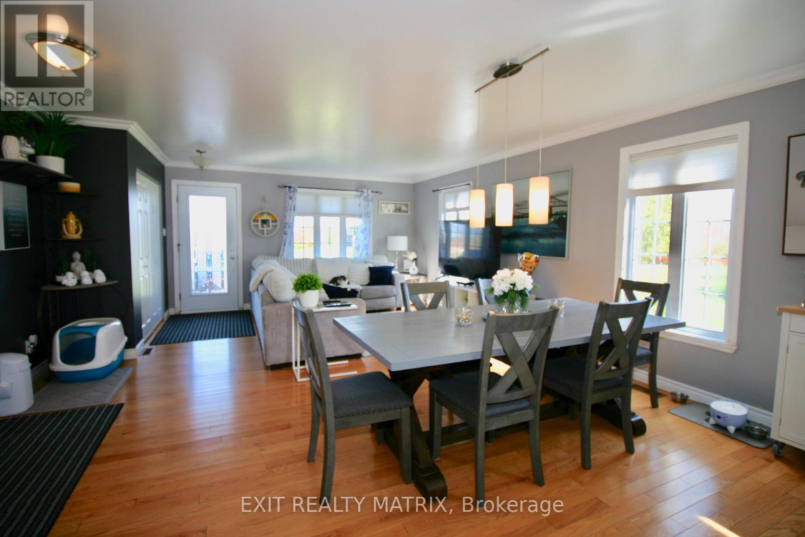 3532-3534 Front Road, East Hawkesbury, Ontario  K6A 2R2 - Photo 6 - X12755120