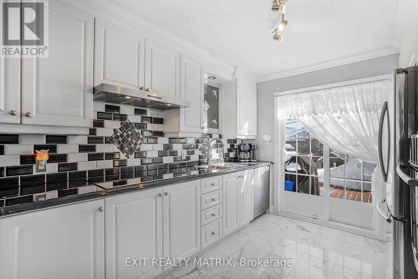 443 Christine Street, Hawkesbury, Ontario  K6A 3P7 - Photo 13 - X12755198