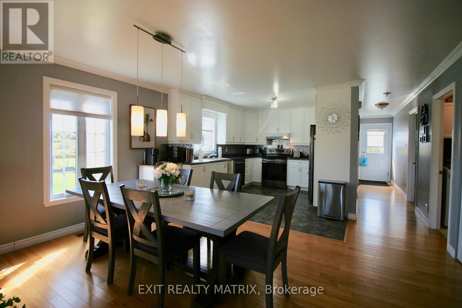 3532-3534 Front Road, East Hawkesbury, Ontario  K6A 2R2 - Photo 4 - X12755120