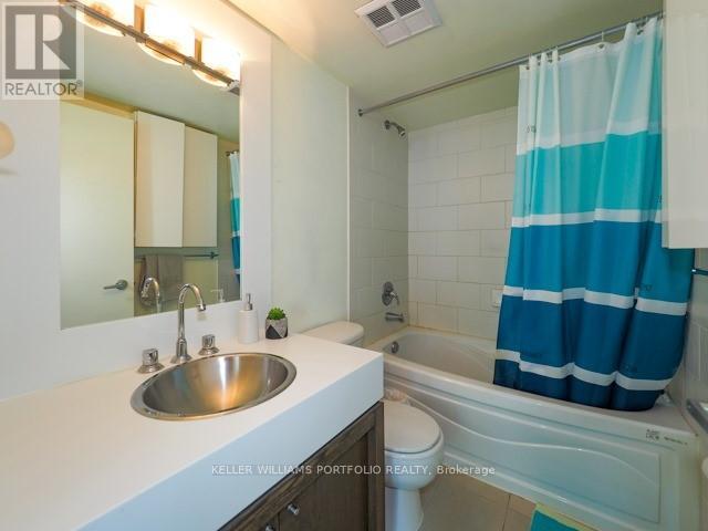 912 - 81 Navy Wharf Court, Toronto (Waterfront Communities), Ontario  M5V 3S2 - Photo 9 - C12755150