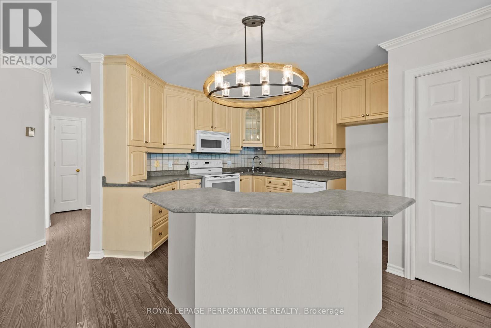 28 Queen Street, North Stormont, Ontario  K0A 1R0 - Photo 23 - X12755460