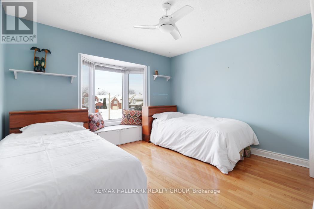 41 Bramblegrove Crescent, Ottawa, Ontario  K1T 3G2 - Photo 35 - X12756646