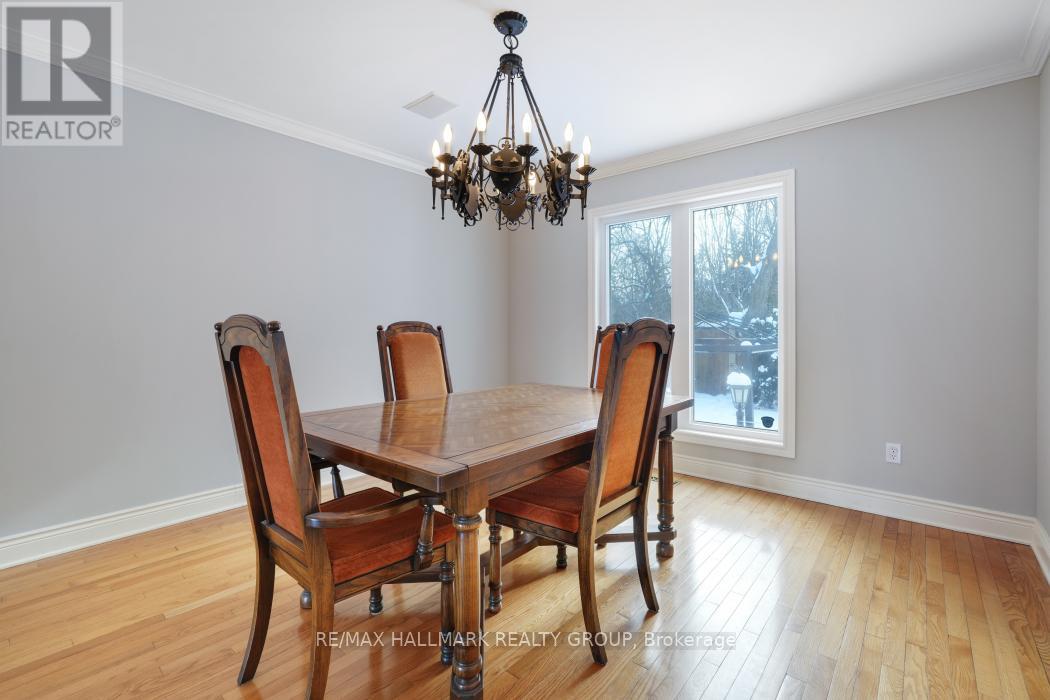 41 Bramblegrove Crescent, Ottawa, Ontario  K1T 3G2 - Photo 8 - X12756646