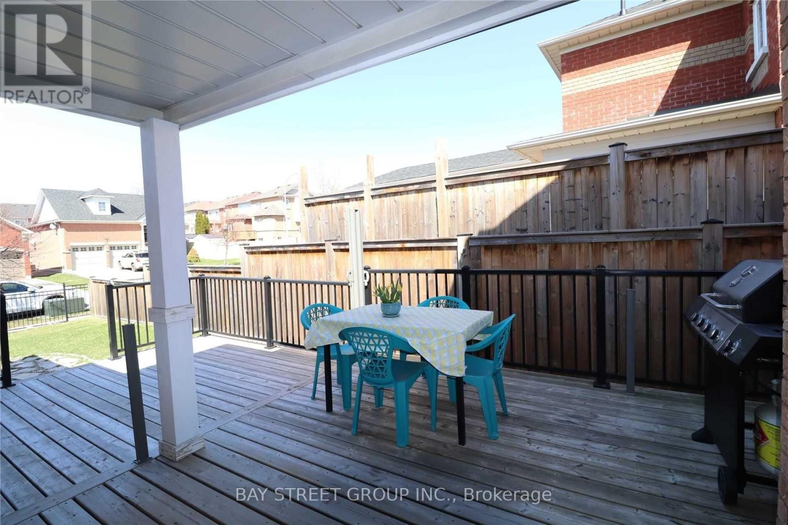 14 Mccartney Avenue, Whitby (Williamsburg), Ontario  L1R 2Y3 - Photo 4 - E12755104