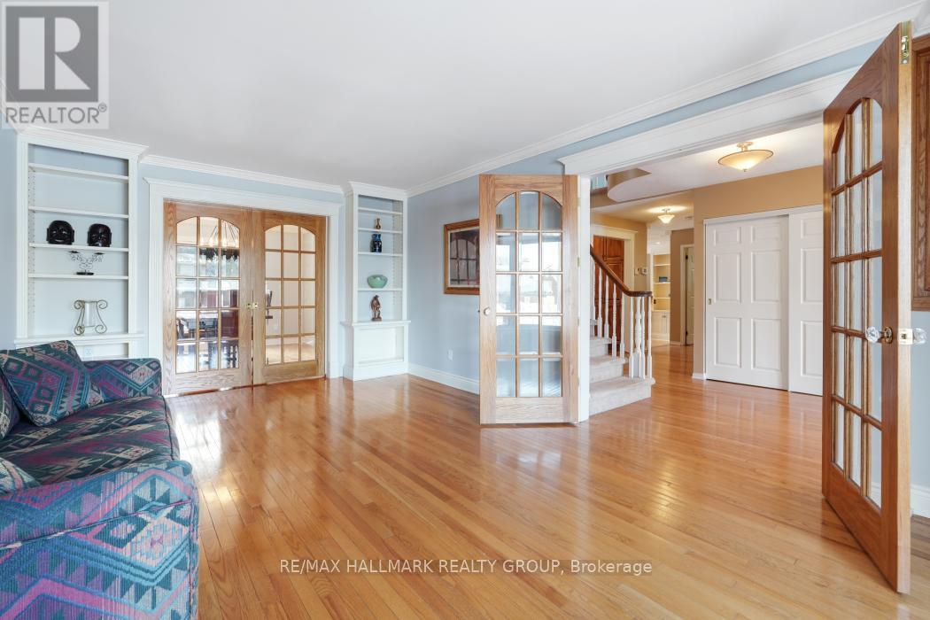 41 Bramblegrove Crescent, Ottawa, Ontario  K1T 3G2 - Photo 10 - X12756646