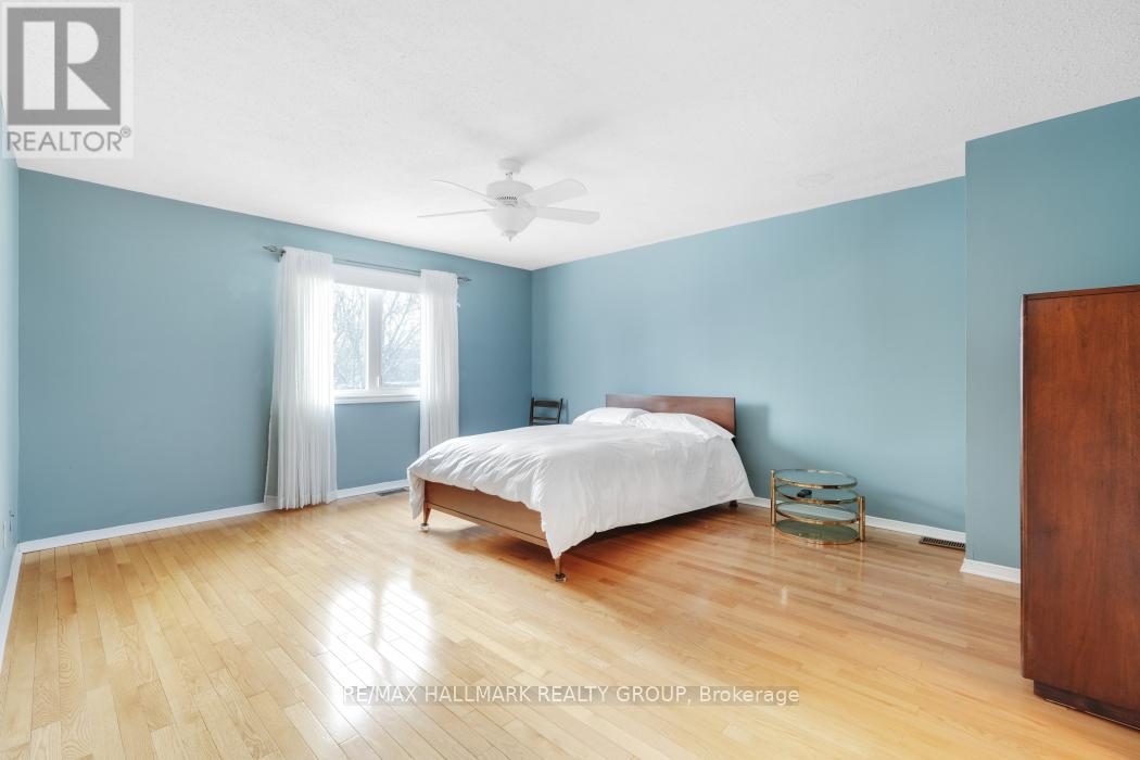 41 Bramblegrove Crescent, Ottawa, Ontario  K1T 3G2 - Photo 24 - X12756646