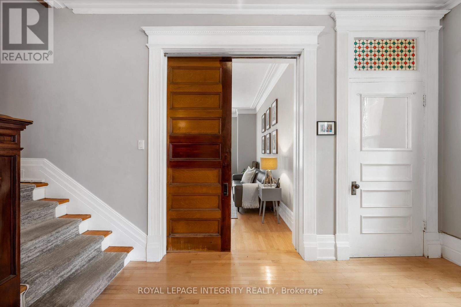 553 Gilmour Street, Ottawa, Ontario  K1R 5L5 - Photo 9 - X12755518