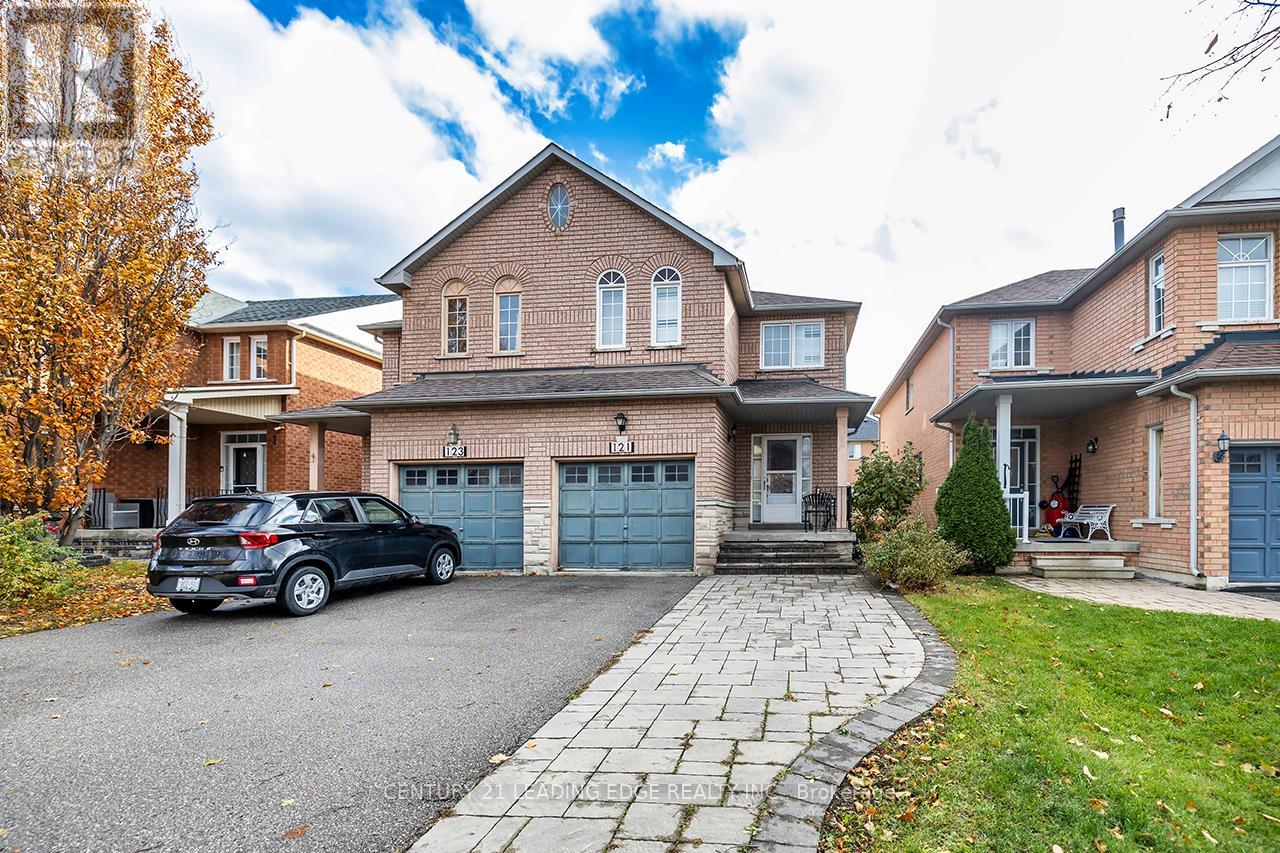 121 TRAIL RIDGE LANE, Markham, Ontario
